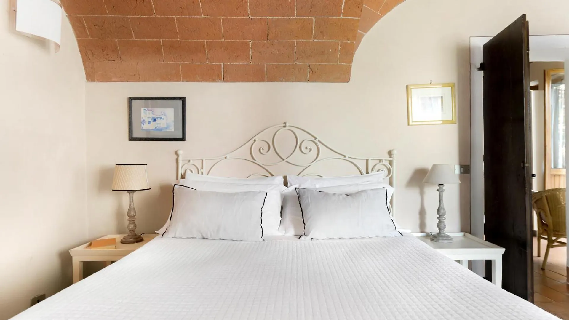 Villa Vignacce - Boutique Country Resort Bettolle Italy